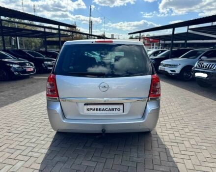 Серый Опель Зафира, объемом двигателя 1.6 л и пробегом 204 тыс. км за 7400 $, фото 7 на Automoto.ua
