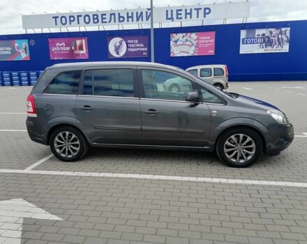 Серый Опель Зафира, объемом двигателя 1.7 л и пробегом 252 тыс. км за 7500 $, фото 4 на Automoto.ua
