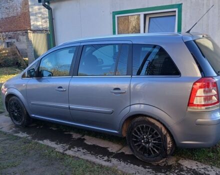 Серый Опель Зафира, объемом двигателя 1.8 л и пробегом 187 тыс. км за 7400 $, фото 4 на Automoto.ua