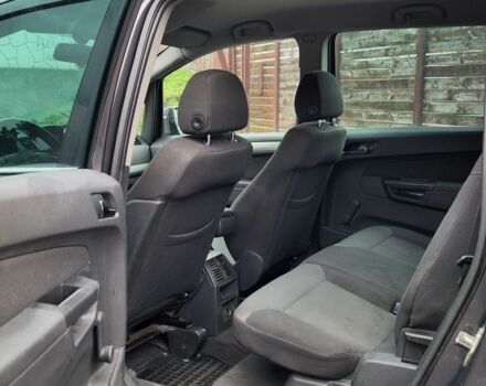 Сірий Опель Зафіра, об'ємом двигуна 1.7 л та пробігом 243 тис. км за 5400 $, фото 19 на Automoto.ua