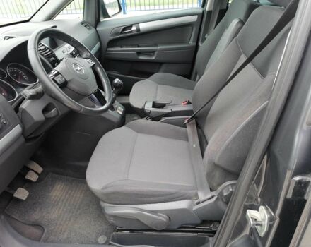 Серый Опель Зафира, объемом двигателя 1.7 л и пробегом 252 тыс. км за 7500 $, фото 10 на Automoto.ua