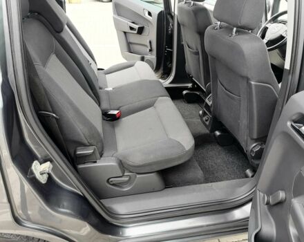 Серый Опель Зафира, объемом двигателя 1.7 л и пробегом 252 тыс. км за 7500 $, фото 14 на Automoto.ua