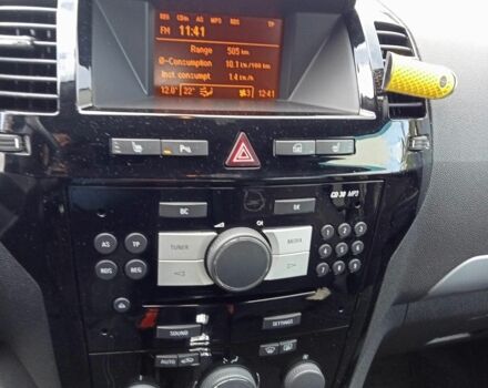 Серый Опель Зафира, объемом двигателя 1.8 л и пробегом 170 тыс. км за 7300 $, фото 3 на Automoto.ua