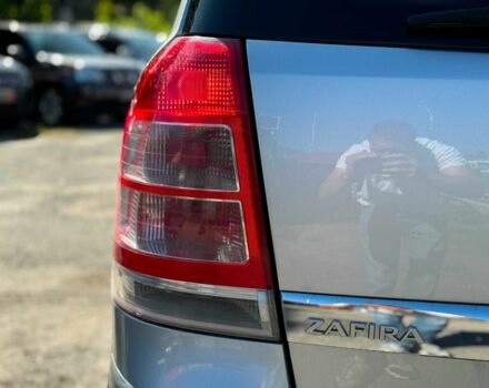 Серый Опель Зафира, объемом двигателя 1.7 л и пробегом 341 тыс. км за 5440 $, фото 10 на Automoto.ua