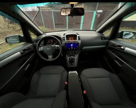 Сірий Опель Зафіра, об'ємом двигуна 1.7 л та пробігом 197 тис. км за 7500 $, фото 6 на Automoto.ua