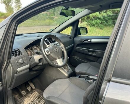 Сірий Опель Зафіра, об'ємом двигуна 1.6 л та пробігом 176 тис. км за 6700 $, фото 11 на Automoto.ua