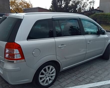 Серый Опель Зафира, объемом двигателя 1.8 л и пробегом 170 тыс. км за 7300 $, фото 11 на Automoto.ua