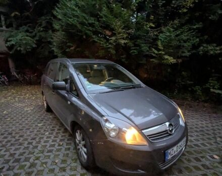 Серый Опель Зафира, объемом двигателя 7 л и пробегом 270 тыс. км за 7000 $, фото 4 на Automoto.ua