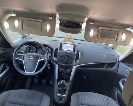 Серый Опель Зафира, объемом двигателя 1.6 л и пробегом 190 тыс. км за 3800 $, фото 10 на Automoto.ua