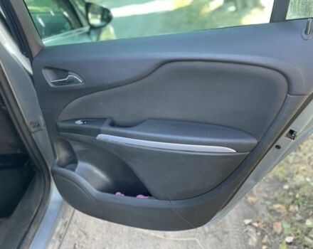 Серый Опель Зафира, объемом двигателя 1.6 л и пробегом 190 тыс. км за 3800 $, фото 15 на Automoto.ua