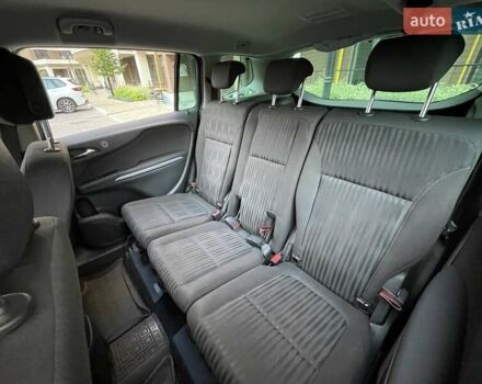 Серый Опель Зафира, объемом двигателя 2 л и пробегом 275 тыс. км за 8500 $, фото 5 на Automoto.ua