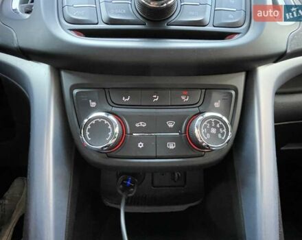 Серый Опель Зафира, объемом двигателя 2 л и пробегом 275 тыс. км за 8500 $, фото 11 на Automoto.ua