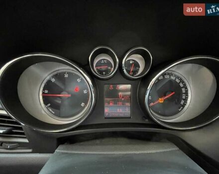 Серый Опель Зафира, объемом двигателя 2 л и пробегом 275 тыс. км за 8500 $, фото 8 на Automoto.ua