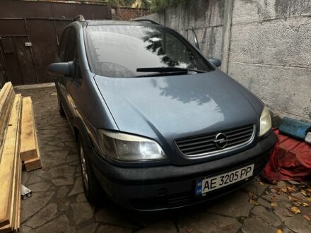 Сірий Опель Зафіра, об'ємом двигуна 2 л та пробігом 350 тис. км за 4250 $, фото 1 на Automoto.ua