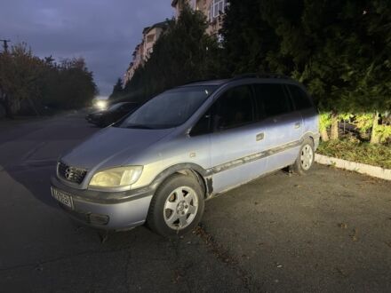 Серый Опель Зафира, объемом двигателя 1.6 л и пробегом 300 тыс. км за 1850 $, фото 1 на Automoto.ua