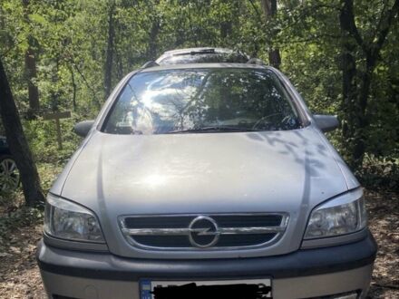Серый Опель Зафира, объемом двигателя 2 л и пробегом 300 тыс. км за 1600 $, фото 1 на Automoto.ua