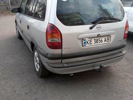 Серый Опель Зафира, объемом двигателя 2 л и пробегом 440 тыс. км за 4000 $, фото 1 на Automoto.ua