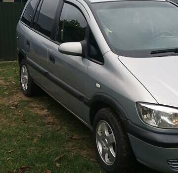 Серый Опель Зафира, объемом двигателя 1.8 л и пробегом 340 тыс. км за 3450 $, фото 1 на Automoto.ua