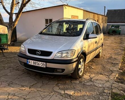 Серый Опель Зафира, объемом двигателя 2 л и пробегом 160 тыс. км за 3600 $, фото 1 на Automoto.ua
