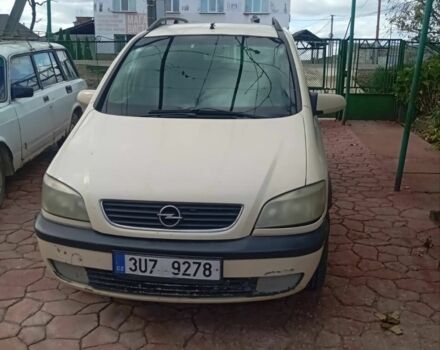 Серый Опель Зафира, объемом двигателя 0 л и пробегом 327 тыс. км за 1900 $, фото 1 на Automoto.ua