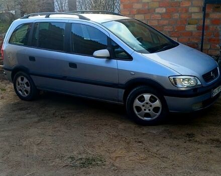 Серый Опель Зафира, объемом двигателя 2 л и пробегом 453 тыс. км за 3500 $, фото 1 на Automoto.ua