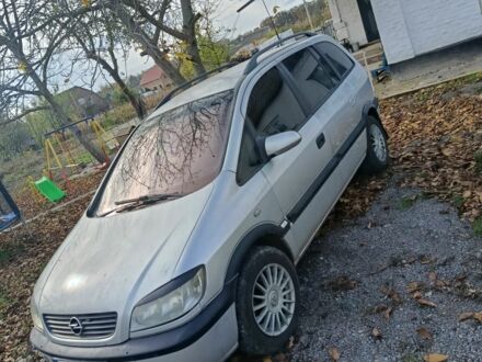Серый Опель Зафира, объемом двигателя 2 л и пробегом 290 тыс. км за 3900 $, фото 1 на Automoto.ua