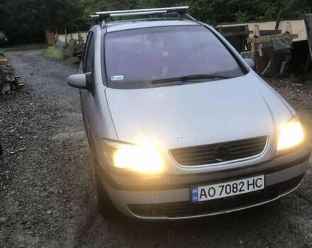 Серый Опель Зафира, объемом двигателя 2 л и пробегом 241 тыс. км за 2300 $, фото 1 на Automoto.ua