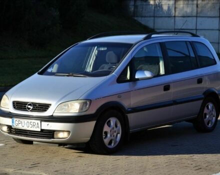 Серый Опель Зафира, объемом двигателя 2.2 л и пробегом 263 тыс. км за 1300 $, фото 1 на Automoto.ua