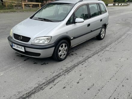 Опель Зафира 2001 в Днепре (Днепропетровске) на Automoto.ua Серый Опель Зафира, объемом двигателя 1.6 л и пробегом 300 тыс. км за 2450 $, фото 1 на Automoto.ua