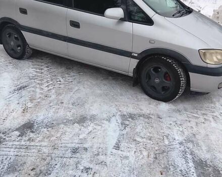 Сірий Опель Зафіра, об'ємом двигуна 2 л та пробігом 402 тис. км за 3800 $, фото 1 на Automoto.ua