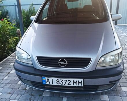 Серый Опель Зафира, объемом двигателя 2 л и пробегом 382 тыс. км за 3500 $, фото 1 на Automoto.ua