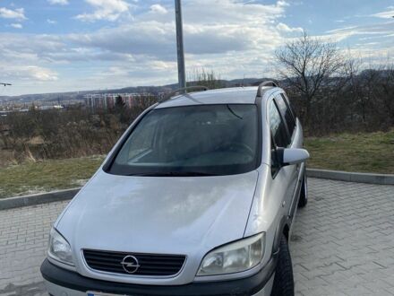 Опель Зафира 2002 в Львове на Automoto.ua Серый Опель Зафира, объемом двигателя 2 л и пробегом 350 тыс. км за 3000 $, фото 1 на Automoto.ua
