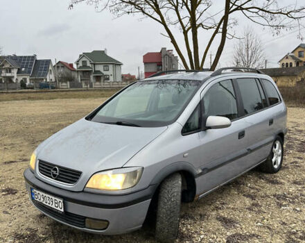 Серый Опель Зафира, объемом двигателя 2.2 л и пробегом 347 тыс. км за 2600 $, фото 1 на Automoto.ua
