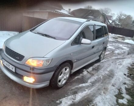 Серый Опель Зафира, объемом двигателя 2.2 л и пробегом 1 тыс. км за 3500 $, фото 1 на Automoto.ua