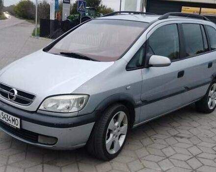 Серый Опель Зафира, объемом двигателя 2.2 л и пробегом 300 тыс. км за 3000 $, фото 1 на Automoto.ua