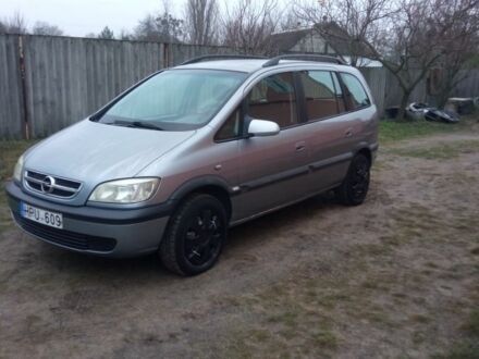 Серый Опель Зафира, объемом двигателя 2 л и пробегом 300 тыс. км за 1850 $, фото 1 на Automoto.ua