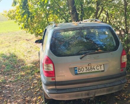Серый Опель Зафира, объемом двигателя 1.8 л и пробегом 230 тыс. км за 1800 $, фото 1 на Automoto.ua