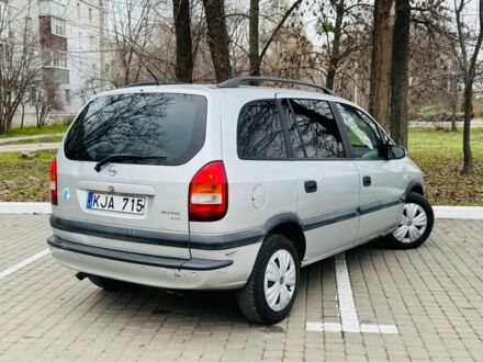 Сірий Опель Зафіра, об'ємом двигуна 2 л та пробігом 247 тис. км за 2250 $, фото 1 на Automoto.ua