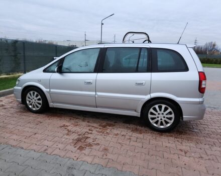 Серый Опель Зафира, объемом двигателя 2 л и пробегом 267 тыс. км за 4300 $, фото 1 на Automoto.ua