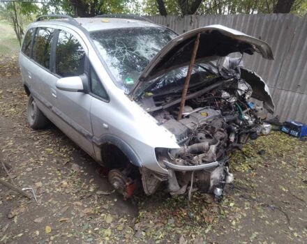 Сірий Опель Зафіра, об'ємом двигуна 2.2 л та пробігом 300 тис. км за 1097 $, фото 1 на Automoto.ua