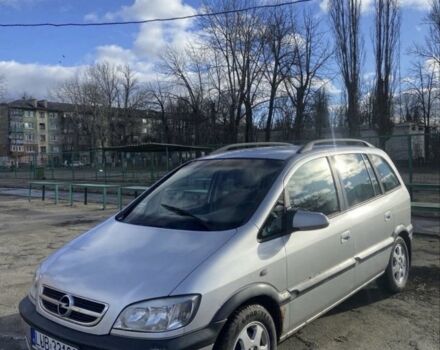 Сірий Опель Зафіра, об'ємом двигуна 2.2 л та пробігом 300 тис. км за 2400 $, фото 1 на Automoto.ua