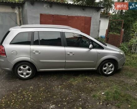 Сірий Опель Зафіра, об'ємом двигуна 1.8 л та пробігом 300 тис. км за 5500 $, фото 1 на Automoto.ua