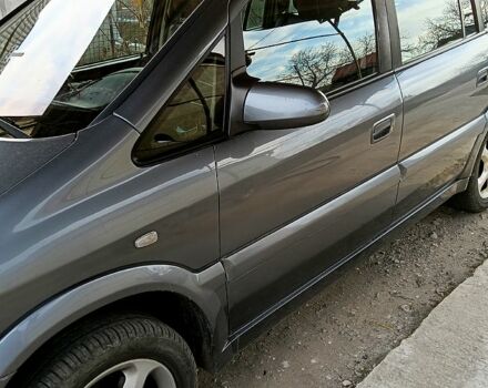 Серый Опель Зафира, объемом двигателя 1.8 л и пробегом 202 тыс. км за 5500 $, фото 1 на Automoto.ua