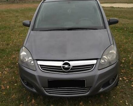 Серый Опель Зафира, объемом двигателя 1.91 л и пробегом 380 тыс. км за 3700 $, фото 1 на Automoto.ua