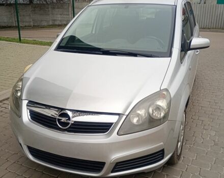 Сірий Опель Зафіра, об'ємом двигуна 0 л та пробігом 195 тис. км за 5650 $, фото 1 на Automoto.ua