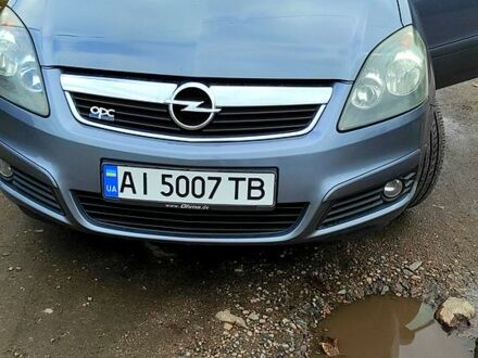 Серый Опель Зафира, объемом двигателя 1.8 л и пробегом 230 тыс. км за 5900 $, фото 1 на Automoto.ua