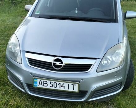 Сірий Опель Зафіра, об'ємом двигуна 1.6 л та пробігом 220 тис. км за 5000 $, фото 1 на Automoto.ua