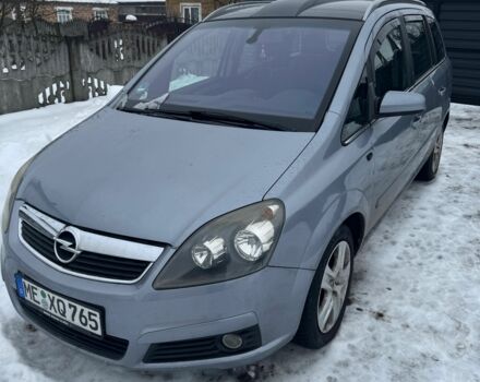 Серый Опель Зафира, объемом двигателя 1.9 л и пробегом 3 тыс. км за 2850 $, фото 1 на Automoto.ua