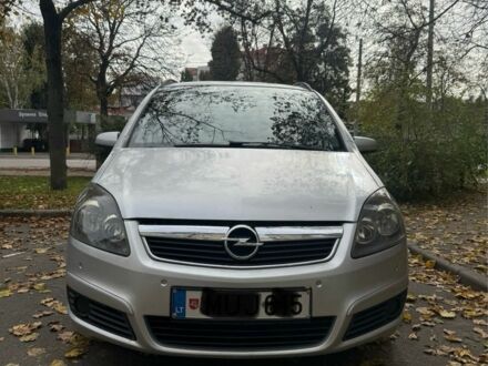 Опель Зафира 2006 в Кременчуге на Automoto.ua Серый Опель Зафира, объемом двигателя 1.9 л и пробегом 340 тыс. км за 3200 $, фото 1 на Automoto.ua
