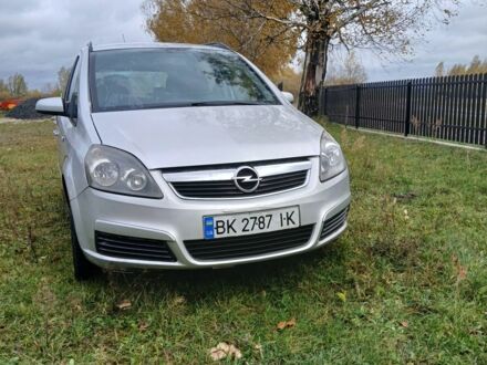 Опель Зафира 2006 в Луцке на Automoto.ua Серый Опель Зафира, объемом двигателя 1.6 л и пробегом 307 тыс. км за 4600 $, фото 1 на Automoto.ua